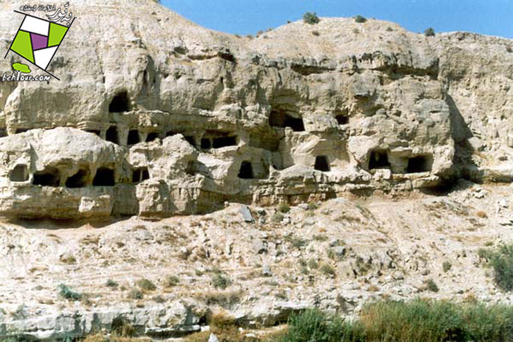 غار چهل ‌خانه دشتستان